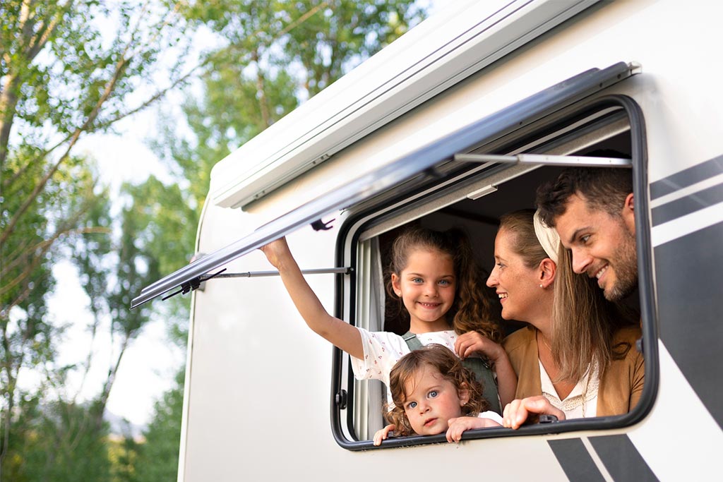 Imprescindibles para viajar con un bebé en camper